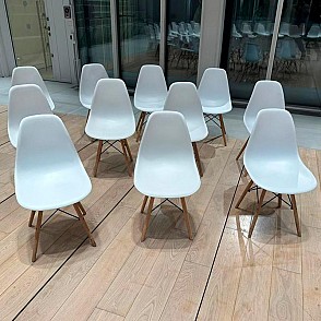 Стул Eames белый
