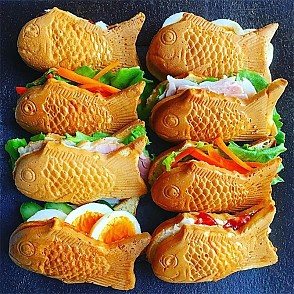 Станция корейские Тайяки сэндвичи