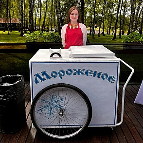 Тележка с мороженым