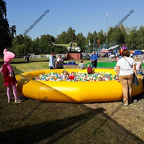 Бассейн сухой с шариками