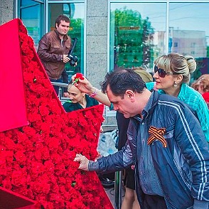 Фотозона «Звезда из цветов»