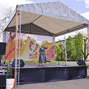 Сцена “Двускатная” 4x3 м металлик