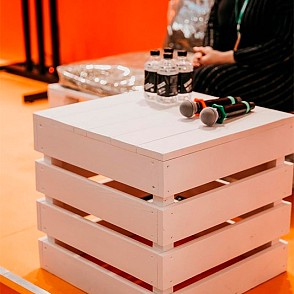 Стол из паллет Cube White