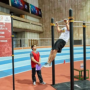 Турник для динамических упражнений