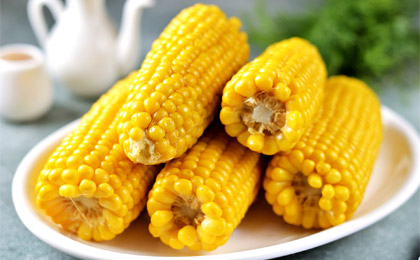 Варёная кукуруза